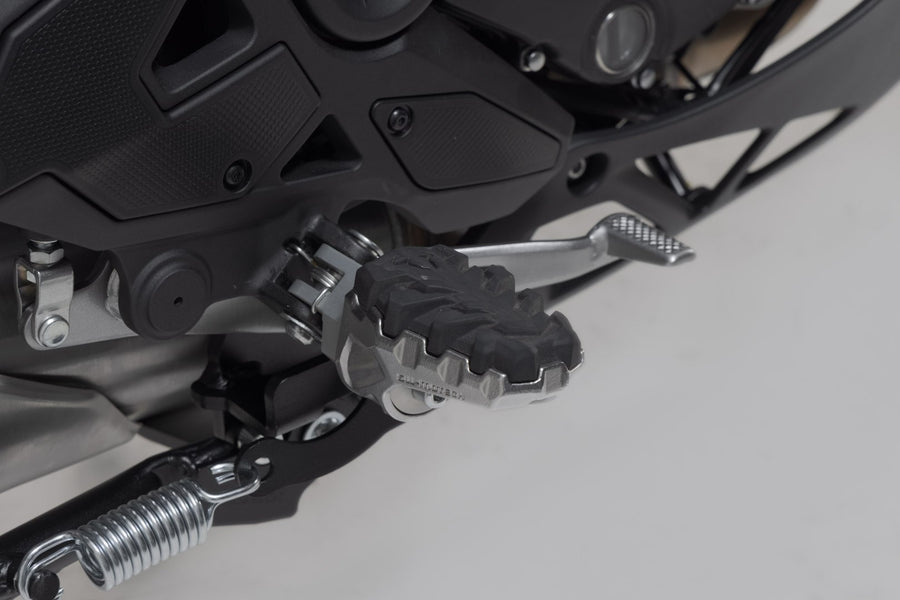 Kawasaki Versys-X 300 [2019] - EVO footrest kit – picture 5