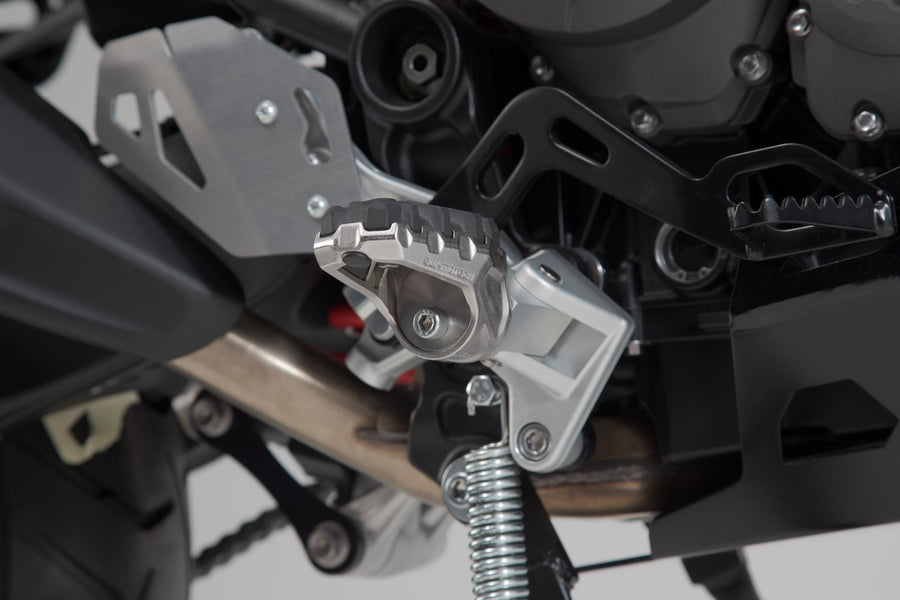 Triumph Scrambler 1200 XE [2022-2024] - EVO Fußrasten-Kit – Bild 3