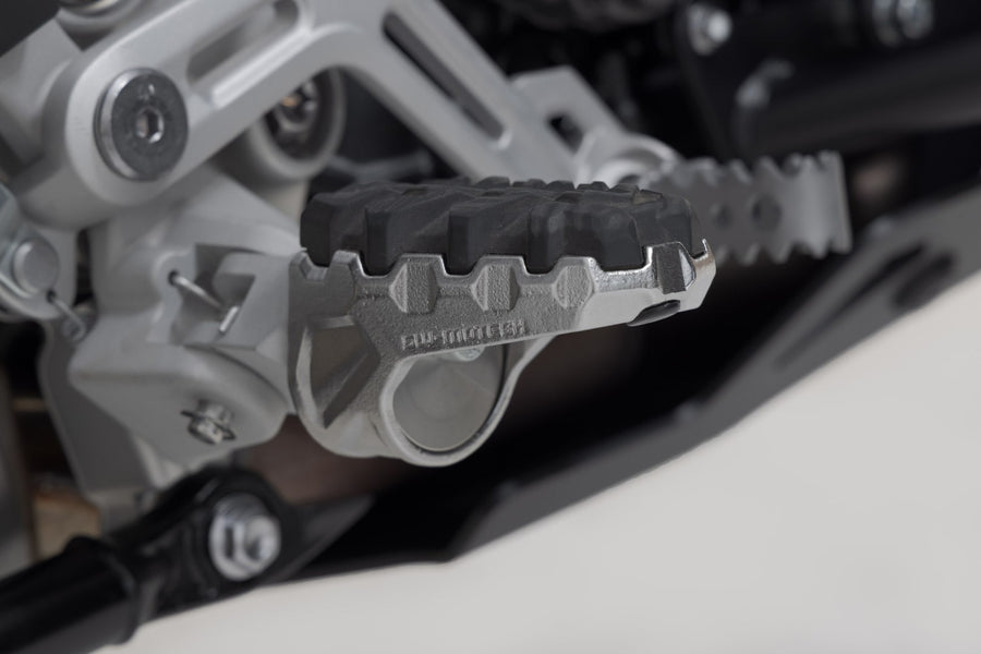 Triumph Tiger 1200 GT [2022-2024] - EVO footrest kit - picture 5