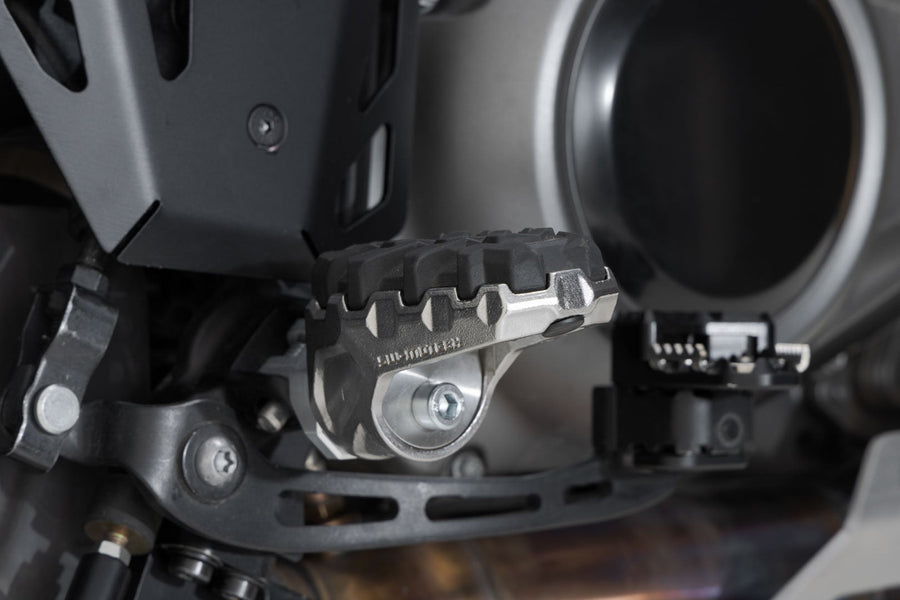 Harley-Davidson RA 1250 SE Pan America CVO [2024] - EVO footrest kit - picture 4