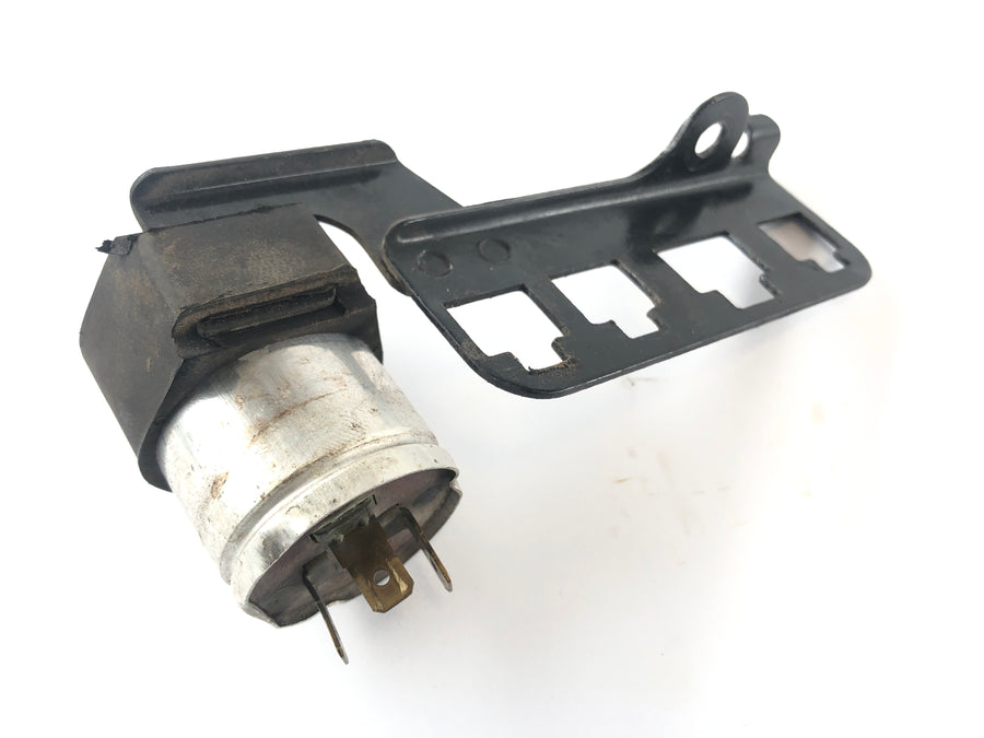 Honda CB 900 F SC01 [1981] - unit holder with flasher relay