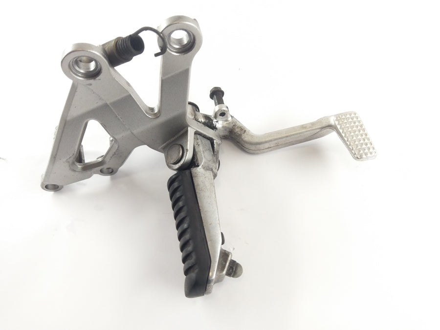 Kawasaki ZX-12R ZXT20A [2004] - Driver footrest right with brake pedal