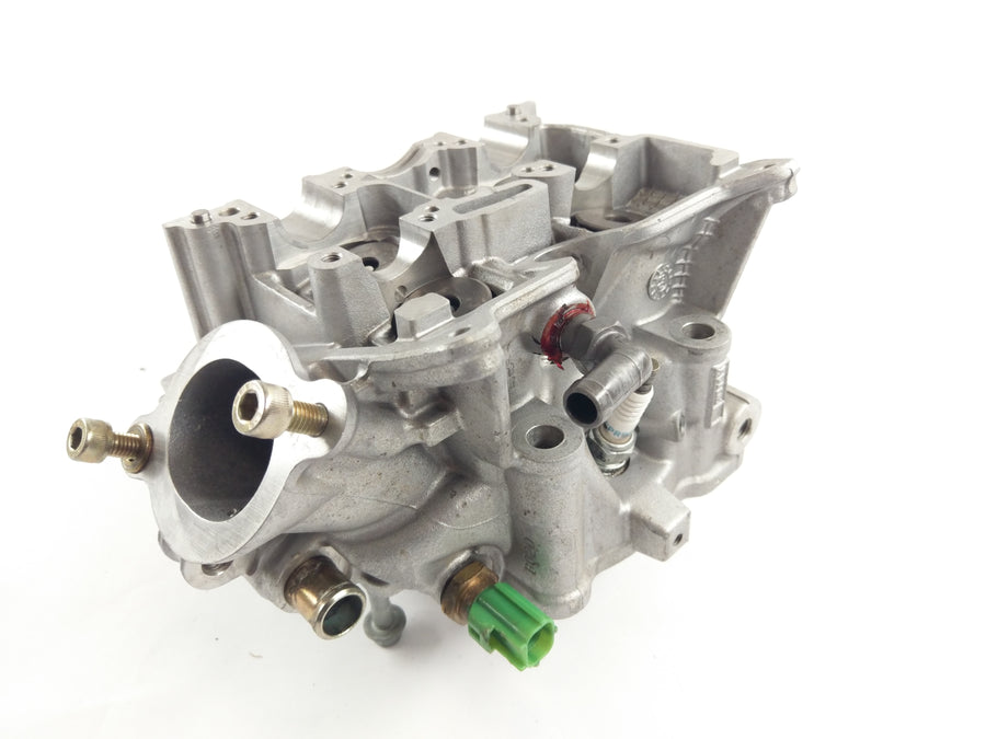 Aprilia RSV 1000 Tuono RP [2005] - Cylinder head