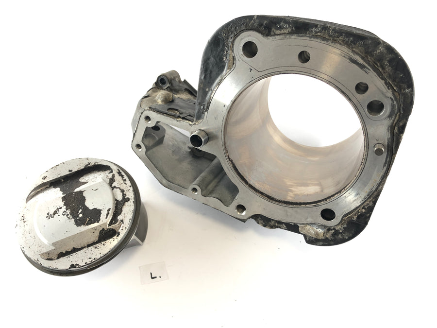BMW R 1200 RT [2006] - Left cylinder with piston