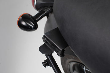 Triumph Bonneville 900 T 100 [2022-2026] - Adapter for SLC/V-LOC side carrier right – picture 1