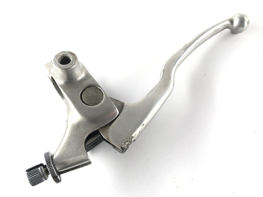 Suzuki LS 650 NP41B [1990] - Clutch fitting and clutch lever