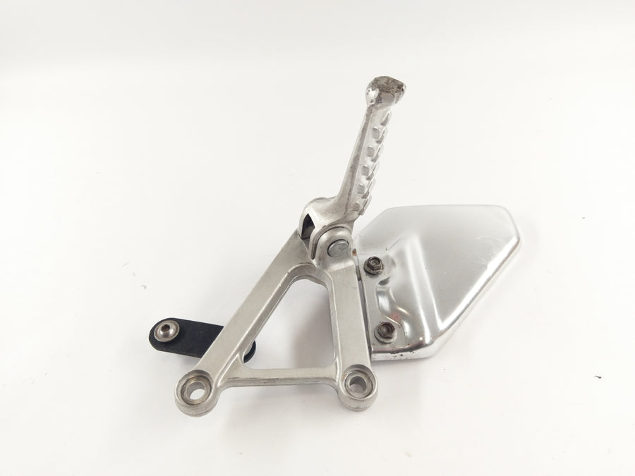Aprilia RSV 1000 Tuono RP [2005] - Footrest holder and footrest right