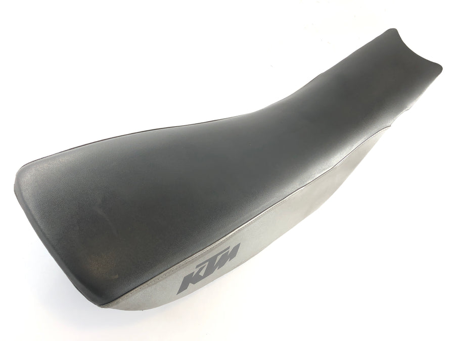KTM 640 LC4 Prestige [2003] - Seat