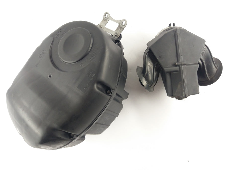 Aprilia RST 1000 Futura [2004] - air filter air filter box Airbox