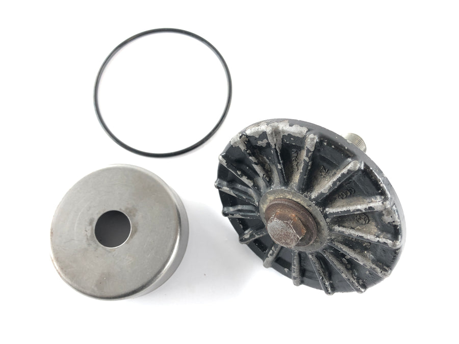 Kawasaki Zephyr 750 ZR750C [1991] - Oil pan cover oil filter holder