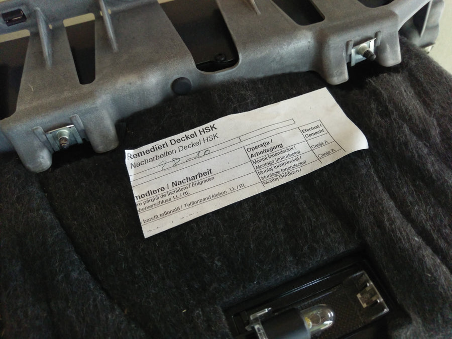 Porsche Panamera Turbo [2010] - Glove compartment storage compartment