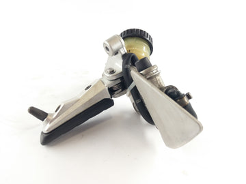 BMW R 1200 R K27 [2007] - Footrest and bracket right brake pump