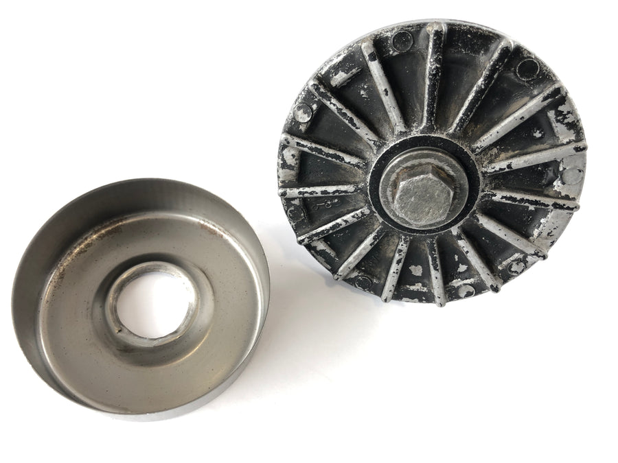Kawasaki Zephyr 750 ZR750C [1991] - Oil pan cover oil filter holder