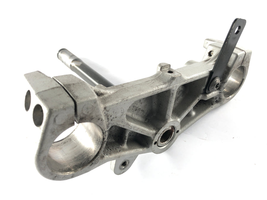 BMW F 800 ST [2006] - lower fork bridge