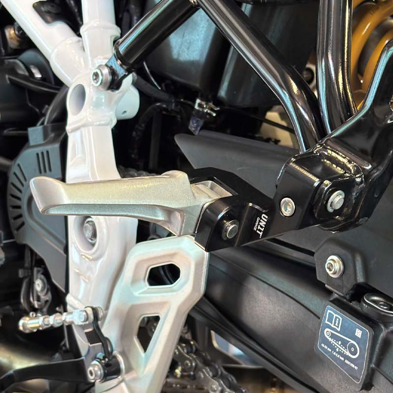 BMW F 450 GS [2026-] - Pillion comfort kit with lowered footrest
