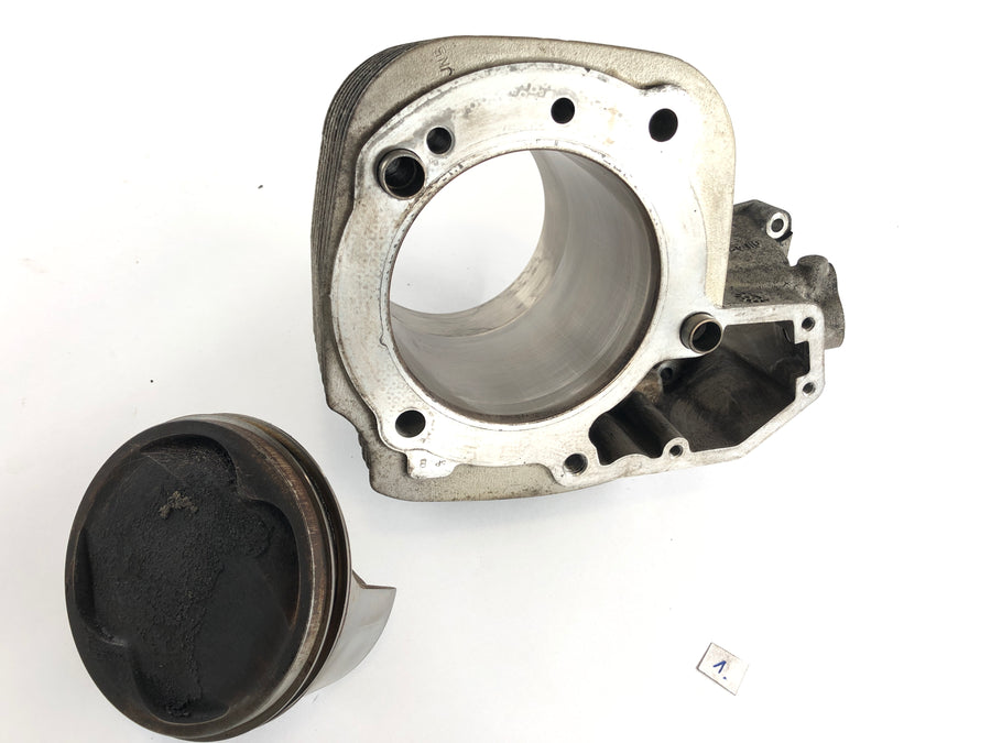 BMW R 1100 GS 259 ​​[1995] - Cylinder with piston