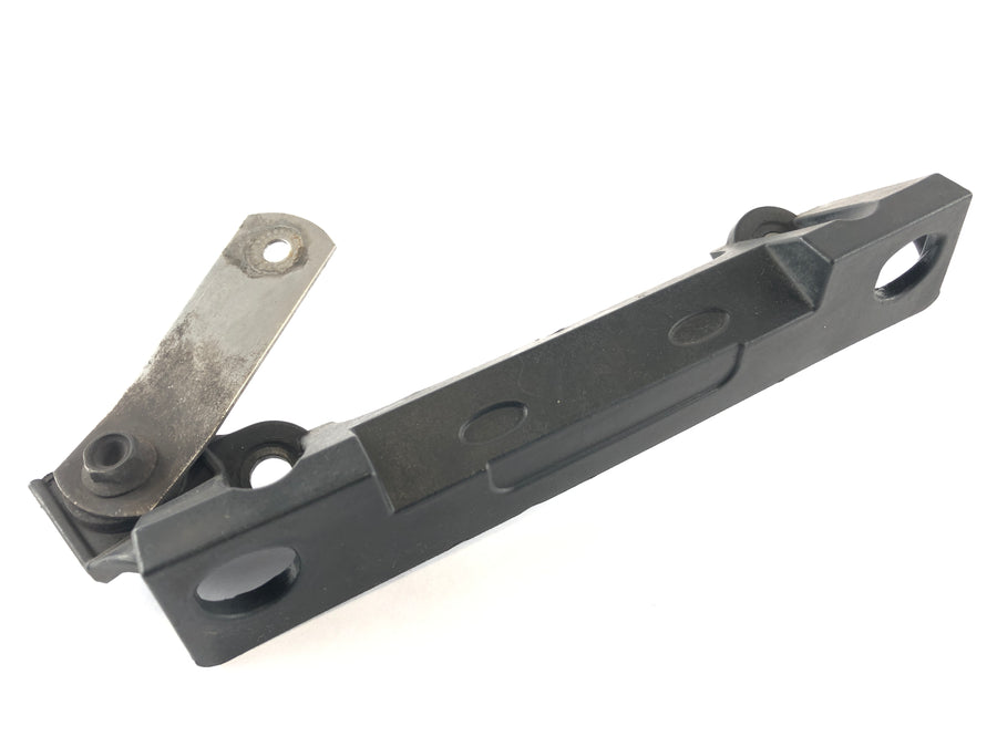 Moto Guzzi Norge 1200 LP [2006] - Oil cooler bracket