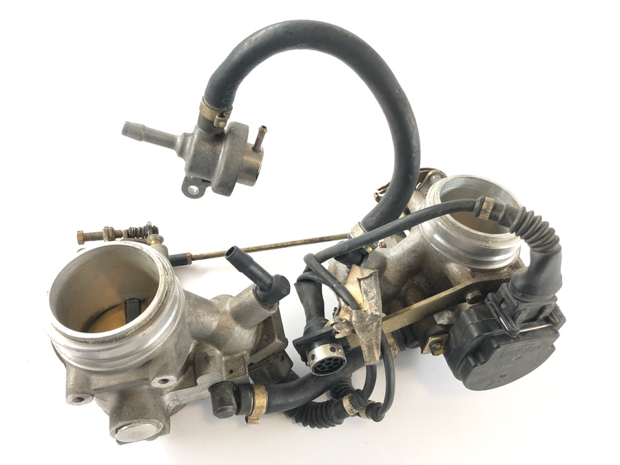 Ducati 888 Strada [1993] - Throttle body