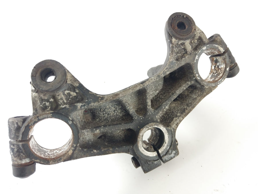 Suzuki GT 750 [1973] - top triple clamp