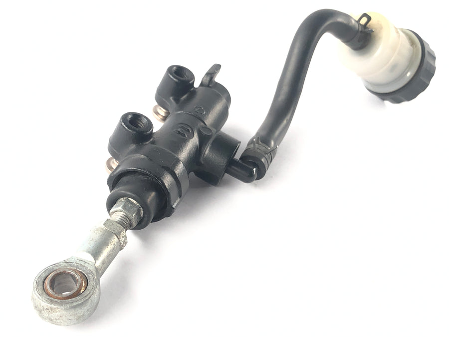 Triumph Street Triple R 675 D67LD [2008] - Rear brake pump