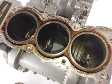 Triumph Sprint 955i RS T695 [2000] - Engine housing empty housing with piston - 0