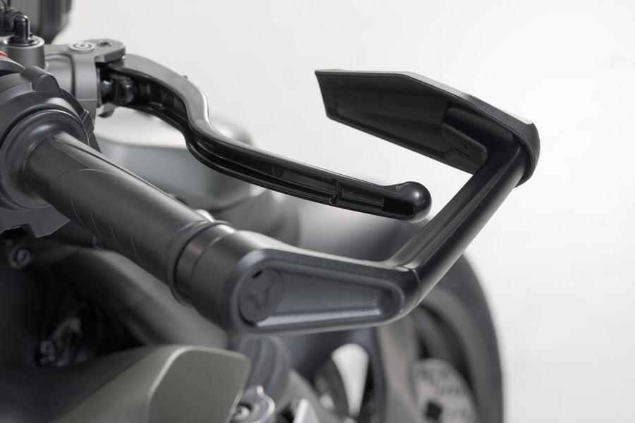 Ducati Streetfighter V4 / V4S 1100 [2025-2026] - lever protector with wind deflector - picture 7