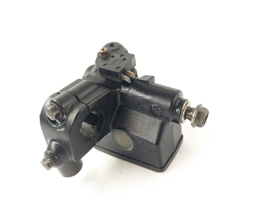 Suzuki GSF 1200 Bandit GV75A [1998] - Brake pump handbrake pump