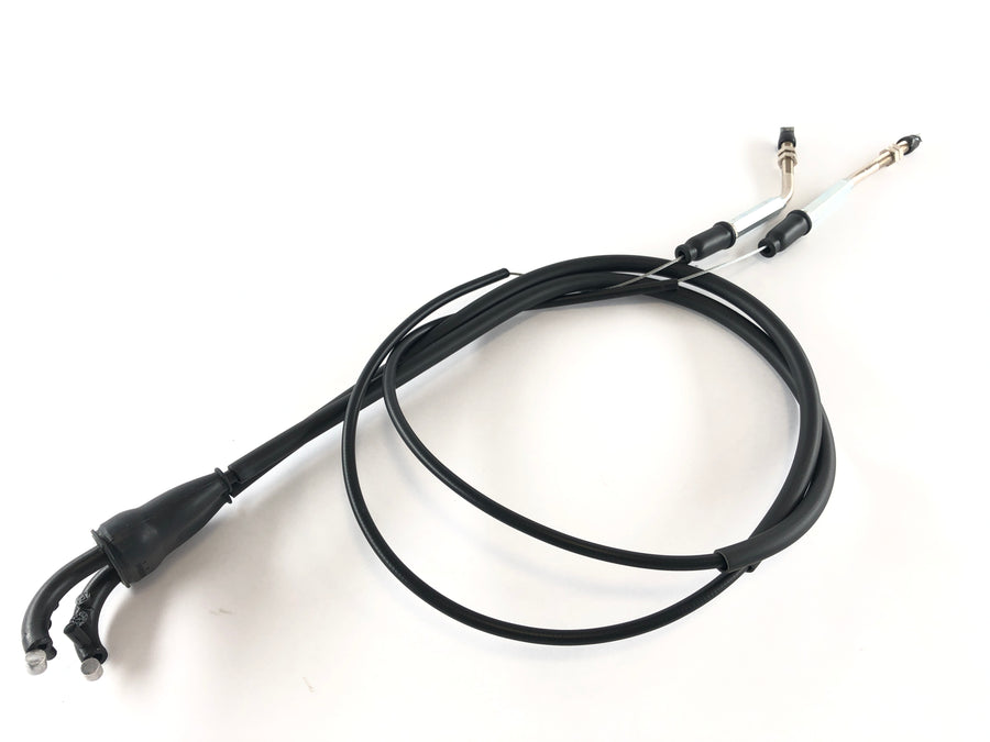KTM LC4 640 Duke 2 - throttle cable perspective view