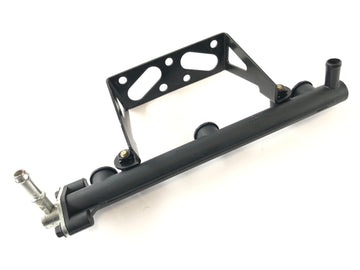 Triumph Daytona 955i T595N [2001] - fuel rail - 0