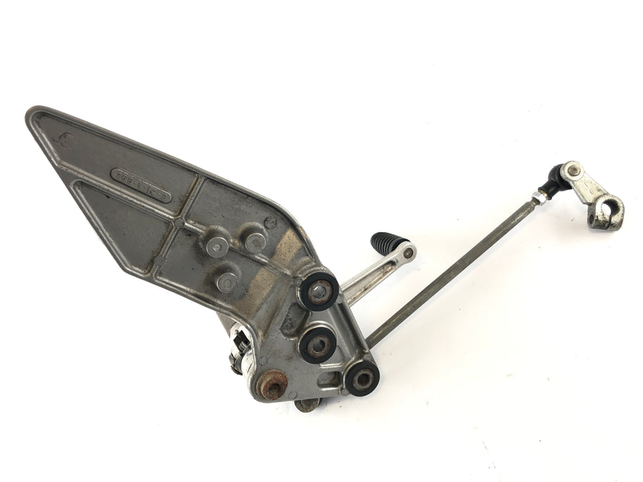 Suzuki Bandit GSF 1200 S WVA9 [2001] - Driver footrest left with holder and gearshift pedal