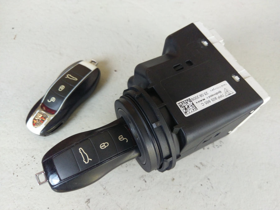 Porsche Panamera Turbo [2010] - Ignition lock and 2 keys