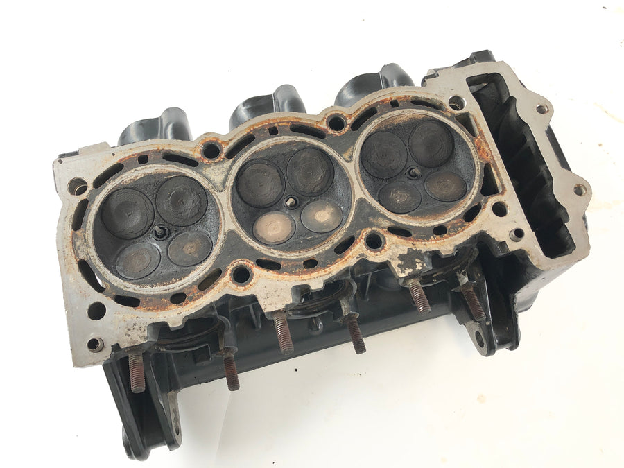 Triumph Tiger 955i 709EN [2001] - Cylinder head