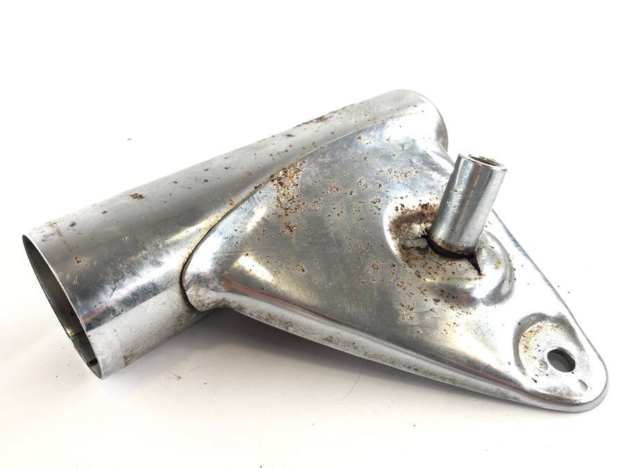 Suzuki T 500 [GT 500] - Lamp holder headlight mount bracket right