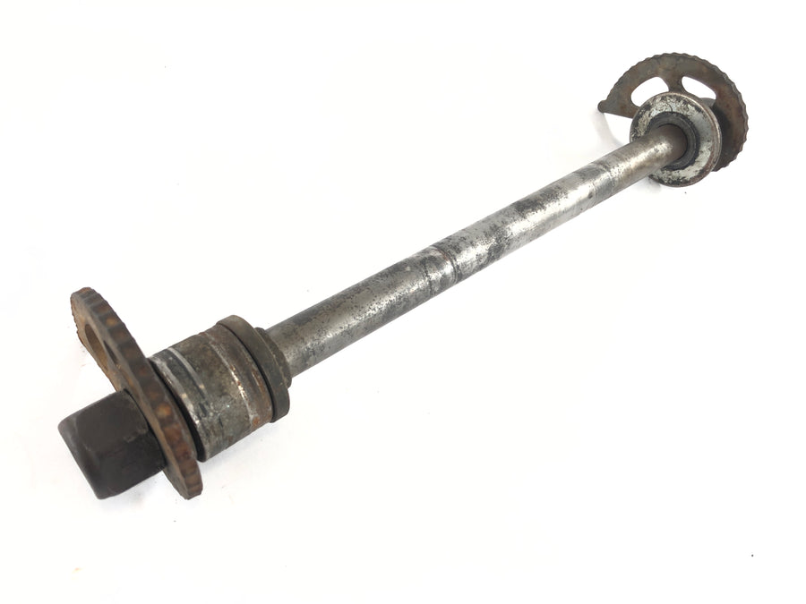 Suzuki DR 650 SP44B [1994] - Rear axle with chain tensioner