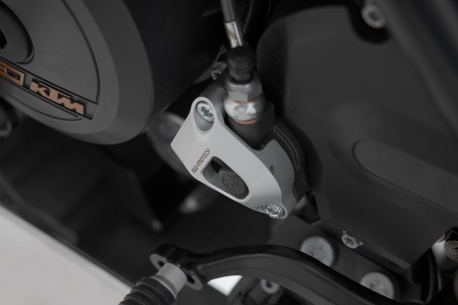 KTM 1390 Super Duke R [2024] - clutch slave cylinder protection - picture 4