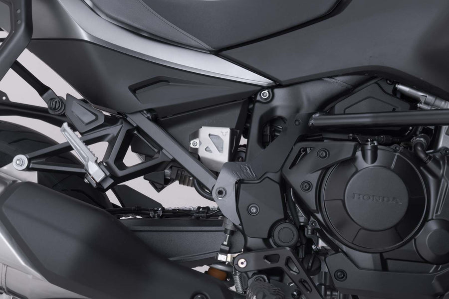 Honda CRF 1100 L [2022-2024] - Brake fluid reservoir protection - picture 6