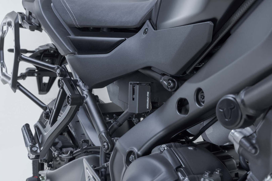 Yamaha Tracer 9 GT [2025-2026] - Brake fluid reservoir protection - picture 8