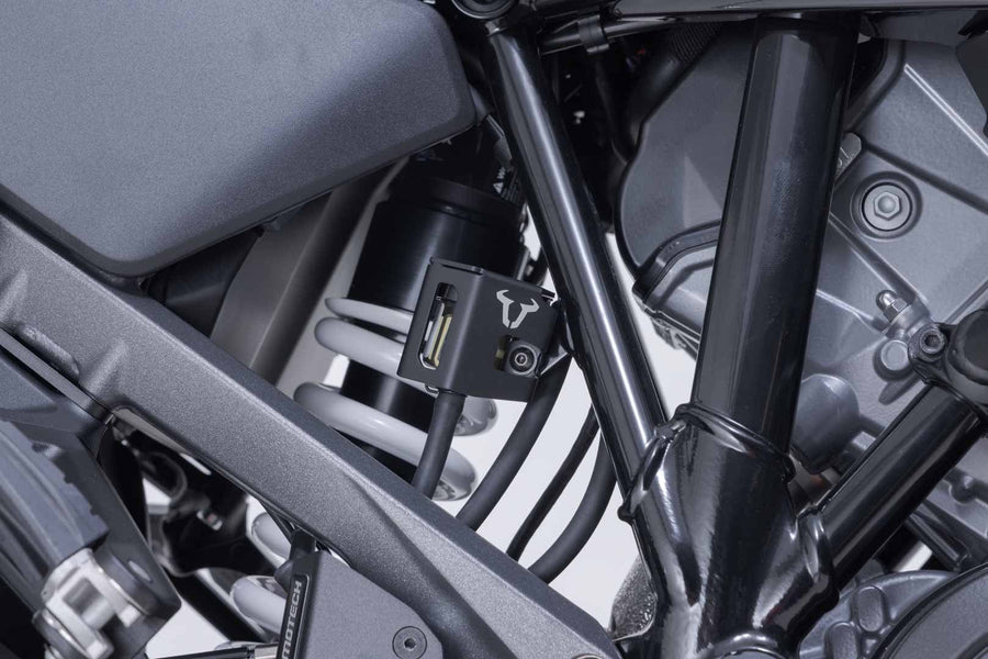 BMW F 650 GS (800 CC) Twin [2008-2012] - Brake fluid reservoir protection – picture 3