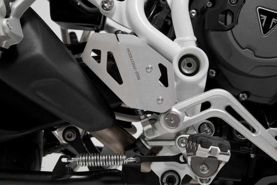 Triumph Tiger 900 [2020-2023] - Brake fluid reservoir protection - picture 5