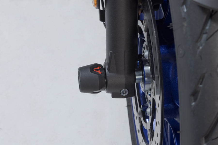 Suzuki GSX-S 1000 GT [2024] - Crash pad kit for front axle – picture 5