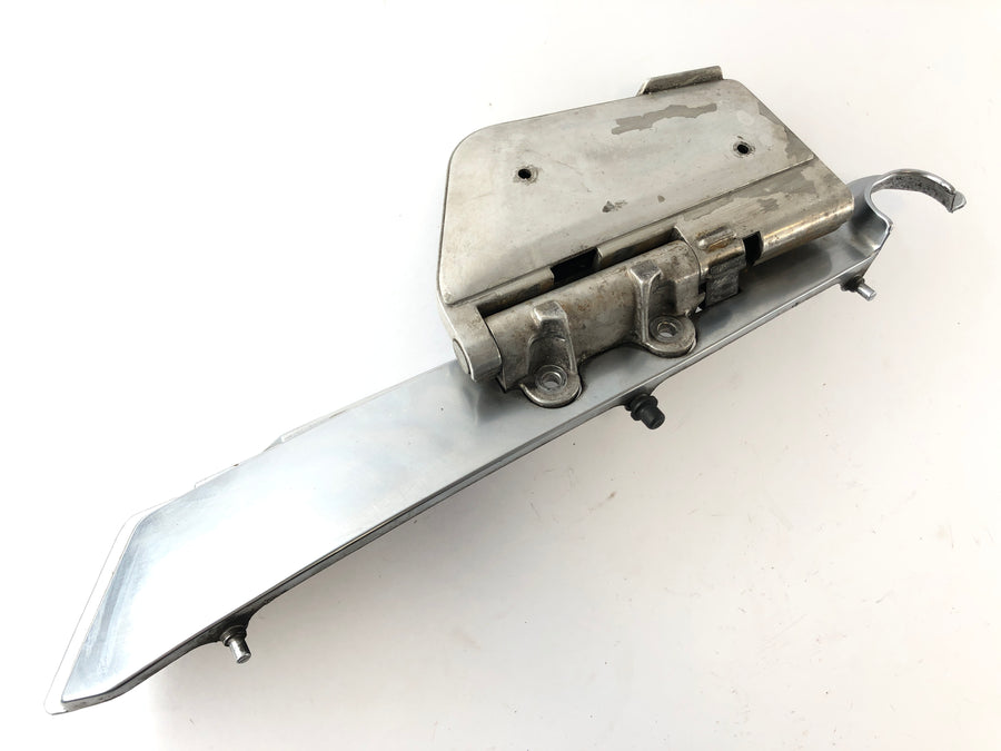 Honda GL 1500 Goldwing SC22 [1988] - Passenger footrest left with holder