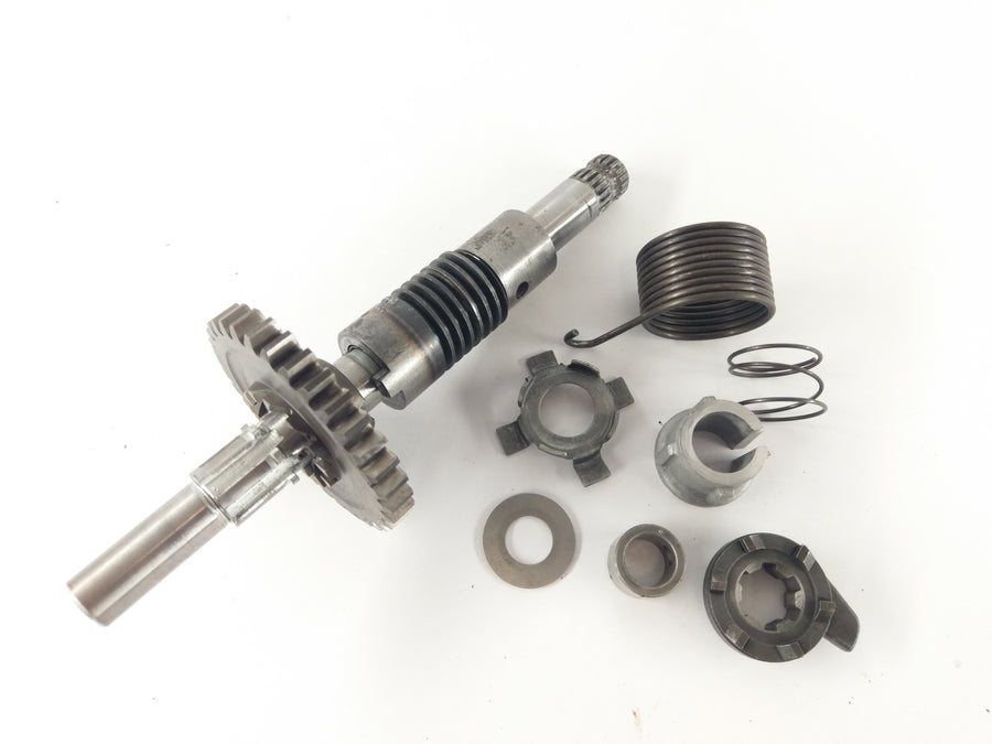 Suzuki GT 750 [1973] - Kickstarter shaft