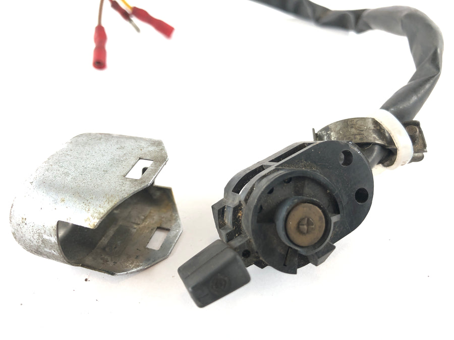 Suzuki T 500 [GT 500] - Handlebar switch handlebar fitting