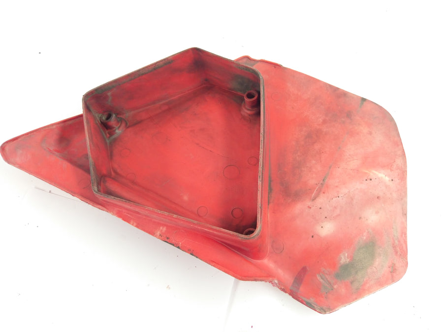 Honda XR 500 R PE01 [1981] - Side panel left