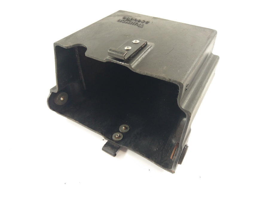 Triumph Trophy 900 T300 [1992] - Battery box