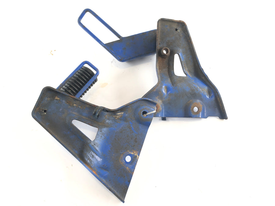 Suzuki DR 750 S SR41B [1988] - Passenger footrests with holder